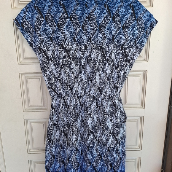 Forever 21 Cute Junior Dress Blk/Wht/Blue SzS Cap Sleeves Mini Elastic Waist - Picture 9 of 9